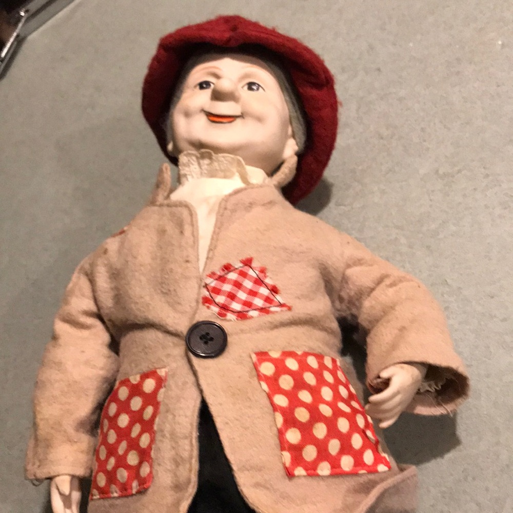 Dynasty doll collection..porcelain grandma doll